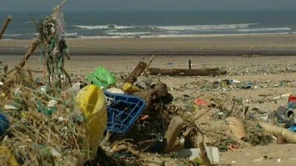 F3Aquitaine's tweet image. Ne vous aventurez pas sur les plages océanes ce week-end #littoral #Aquitaine VIDEO bit.ly/O2AB6T