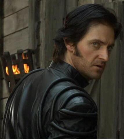 j_pineo's tweet photo. Sideburn, for reasons. #GuyDay #RandomGuy #notreallyrandom #ifyouknowwhatImean http://t.co/IkM6FrCDGU