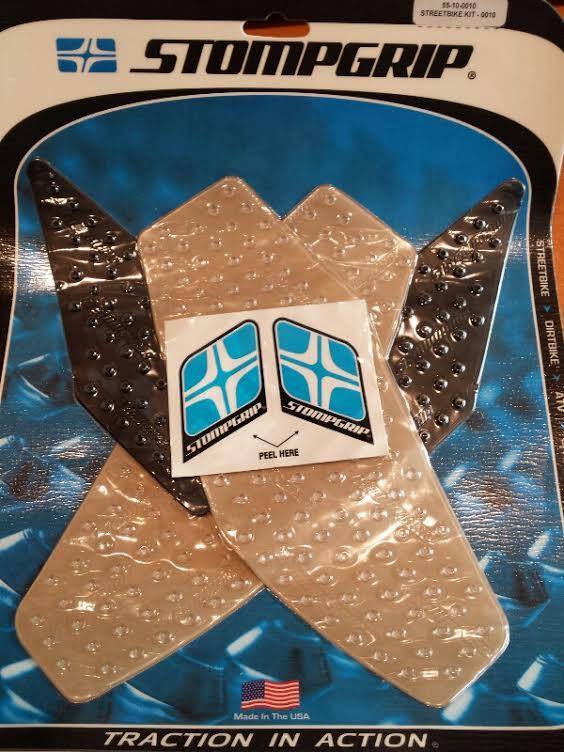 SpiritofTT's tweet image. Livraison du jour, 1/2: un kit #Stompgrip . #moto #accessoire