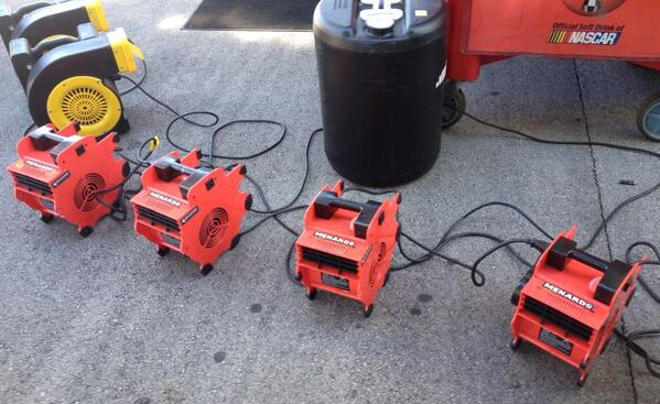 Spending time with some of our fans as we get ready for Cup prac <a href="/LVmotorspeedway/">Las Vegas Motor Speedway</a> on @Foxsports1 at 2 pm ET