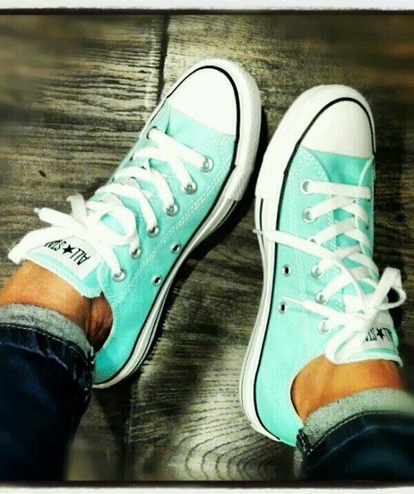 modayestil_o's tweet photo. Converse preciosas! RT si te gustan fv si prefieres otras http://t.co/qcz6Rkmpn1