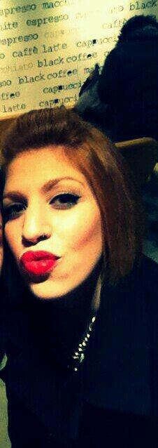 La felicidad esta dentro de uno mismo.Busca en tu interior y escucha la voz que hay dentro de ti.