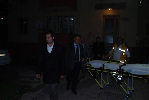 GurelBALKAN's tweet photo. GÜNDÜZ VE GECE HER ZORLUKTA BAŞARI İLE GÖREVLERİNİ YAPAN 112 HIZIR ACİL PERSONELİNE ZİYARETİMİZ .. http://t.co/CHU0MTUT9I