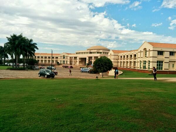 sidharthmenaria's tweet photo. As days pass you love this place more! http://t.co/JeL9kS8pRO