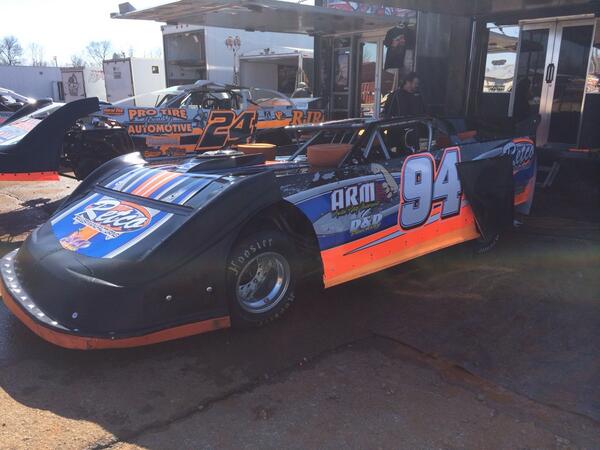 Ready to race tonight! I'll try and keep updated tonight with y'all! Big thanks to D&amp;D trucking and Retco trailers!