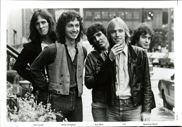 tompetty's tweet image. #FromTheVault Promo Photo from 1979 featuring Stan Lynch, Mike Campbell, Ron Blair, Tom Petty and Benmont Tench