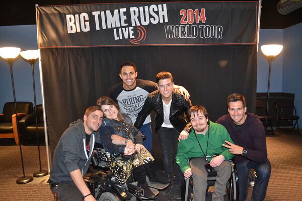 CantForgetK3BTR's tweet photo. #BigTimePicture @bigtimerush Verizon Theater Grand Prairie http://t.co/2xHwmk0JB4