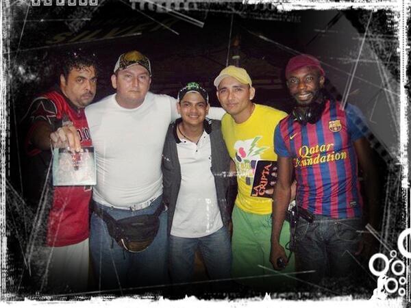 losprofetas2011's tweet photo. CON MIS HERMANOS @lacriptadevzla UNA HISTORIA MUSICAL @MikeMc SE TE EXTRAÑA BRO,SIEMPRE SERAS MI MAESTRO.. http://t.co/JraYE9kF2g