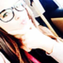 Carrossel_mn's tweet photo. Amei essa foto ! #LariTheus u.u #Lari http://t.co/sn5rIqdm8e