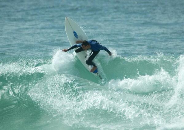 SurfinPeniche's tweet photo. Este fim‑de‑semana.... Altas ondas ;) #Surfer #gosurf #BestEndingEver #bestfeeling #BestMagicEver #peniche #supertubo http://t.co/SV8cVy9Tq9
