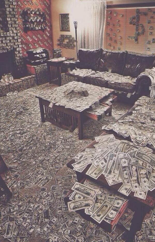 montwerk's tweet image. I hate it when I come home and my house is a mess