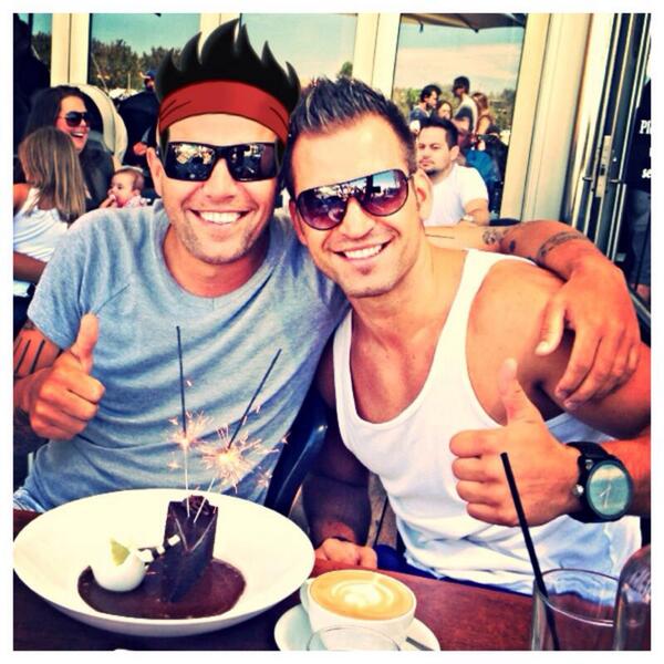 TGlavovic's tweet photo. Celebration with my bro 😃 http://t.co/1g1ART2eLP