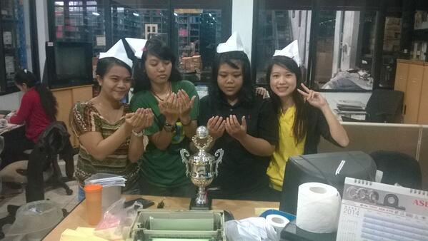 AbsBearing's tweet image. Foto bersama sebelum Piala kembali ke Panitia Pertandingan Footsal. Kompetisi Piala ABS