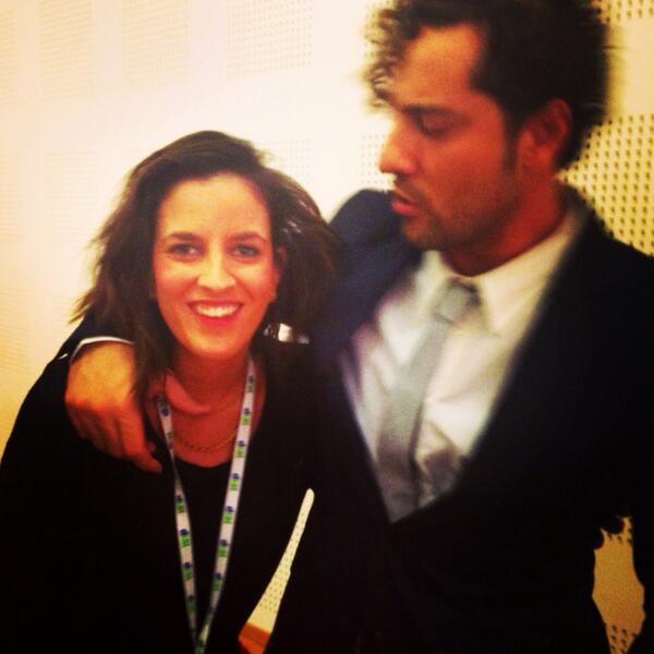 LetiRequejoL's tweet photo. Grande @davidbisbal #PremiosDial http://t.co/Yd7w91ps8N