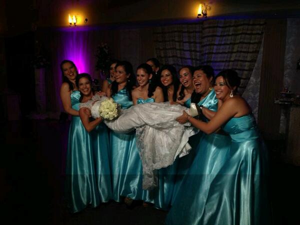 jazchuchusuarez's tweet photo. @claumlima @anahivbarbosa @gloriums @MarieOrtiz4 @nansheep @andycita @sandrasaldivar8  20 años y seguimos! http://t.co/mlX2WJpsoD