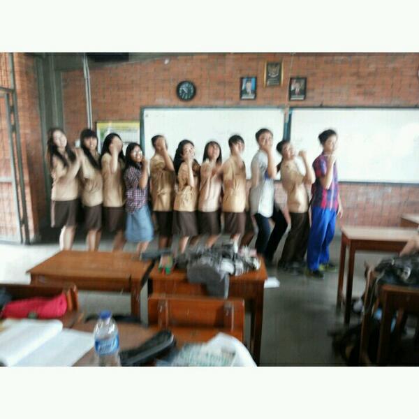 Uniofacctwo's tweet photo. Akun 2? SHOWTIME :D *wlaupun kabur http://t.co/5cRsEmfwgg