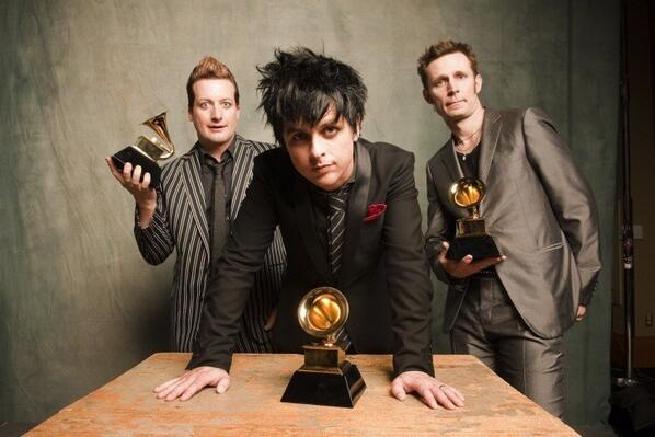 Teresita_wolf's tweet photo. ❤️ Green Day ❤️ @GreenDay #GreenDay http://t.co/zIoE74dwiS