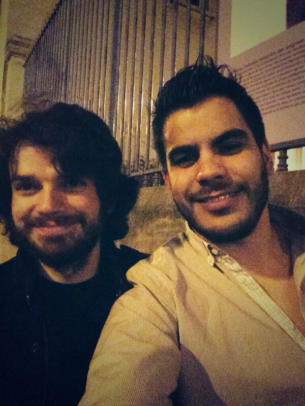 MathieuSanchez's tweet image. Je suis tombé sur un sosie officiel argentin de @MaximeMusqua ce soir au Violon Dingue #paris #sosie