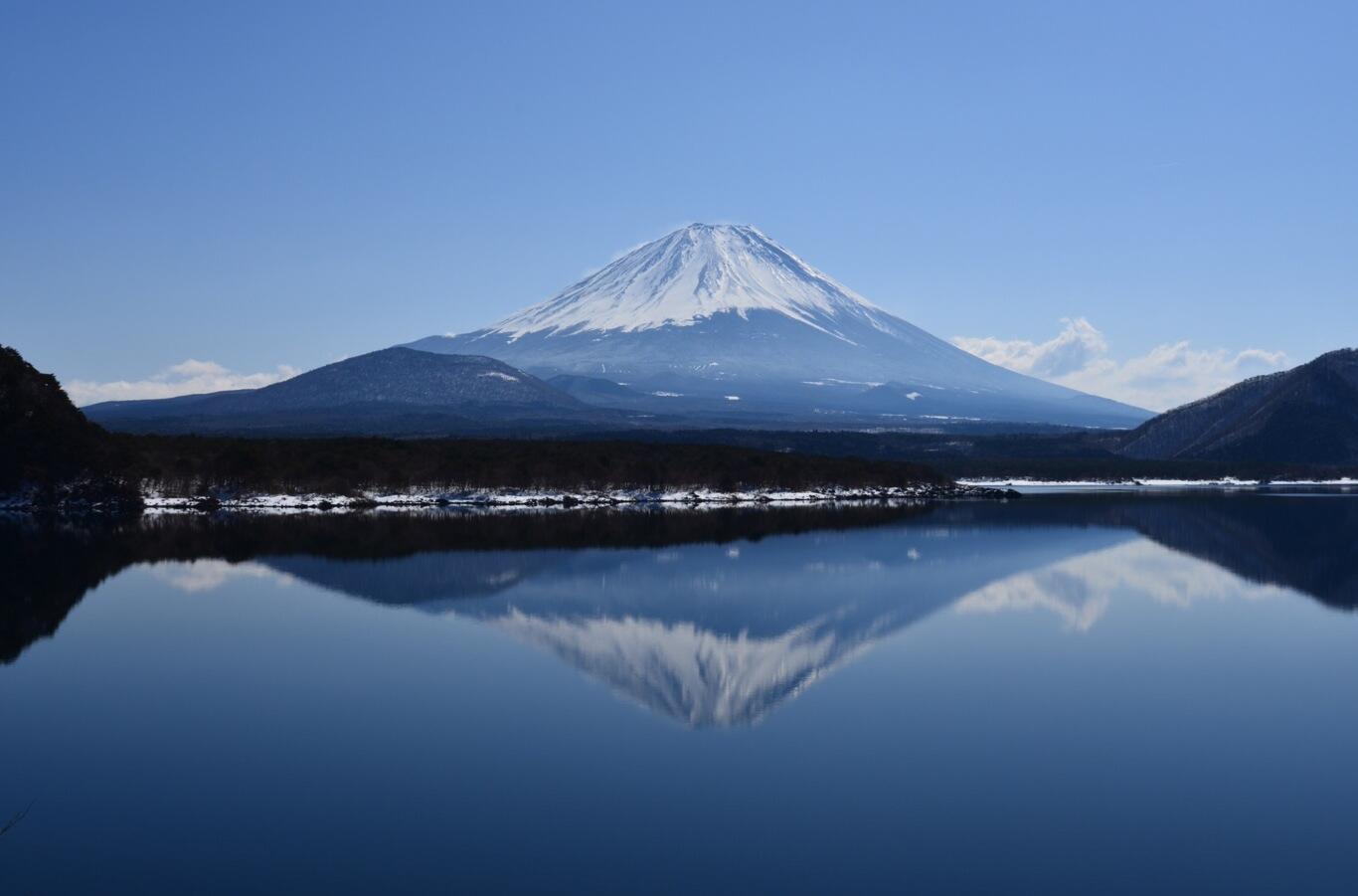 K K 今朝の本栖湖逆さ富士 晴れの日に本栖湖で逆さ富士に遭遇出来たのは 自分には初めて Fujisan Mtfuji 富士山 Http T Co Dvndfuh9mz Twitter