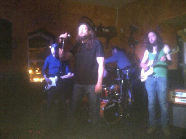 Southbarguy's tweet image. @musicnovascotia @EastCoastMusic you wanted #rockandroll you got it #analogsignal bringin it @GovernorsPub tonight!