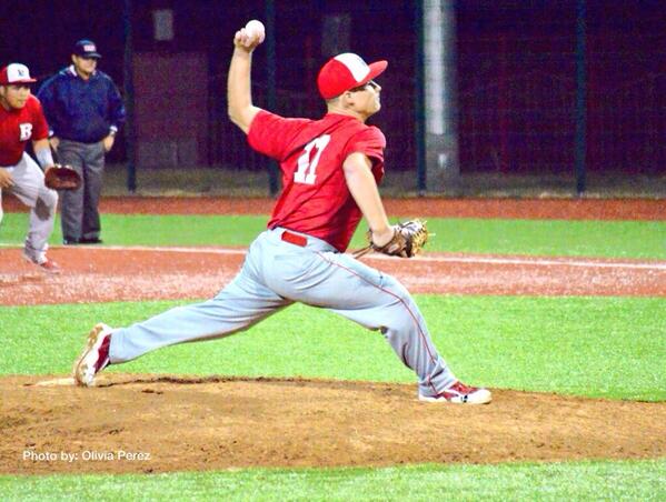 GladiatorTimes's tweet photo. FINAL. Roma Gladiator varsity baseball defeats the Mission Eagles in 7 innings. 4-3. http://t.co/Avgn383qI7