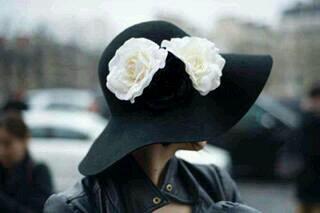 ru_ra9's tweet photo. راح إليء ﯙعدنيء انهہّ مايخلينيء !! http://t.co/hGS2K3uDct
