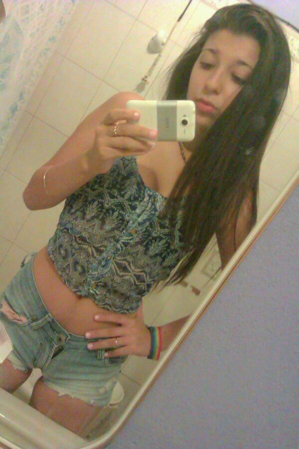 camicarp97 tweet picture