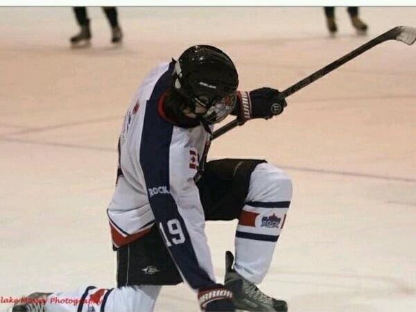 FlowFlopFlangle's tweet photo. Guess how many bitches I fingerbanged after the game #allofthem http://t.co/itUd3wRlQv