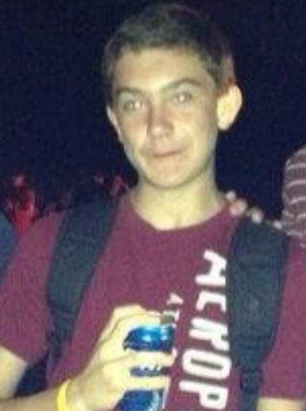 Mueller_14's tweet photo. @FlowFlopFlangle more then your first highschool party ? http://t.co/eqz12Gxd4R