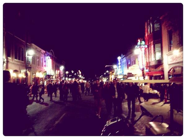 shoptoday's tweet photo. 6th St. scene. #SXSW14 #SXSWbyDC http://t.co/zu2t9K8Mt9