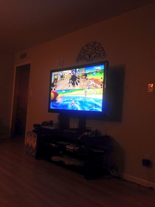 macjamesward's tweet photo. My kinda Friday night http://t.co/MLrqYWsXny