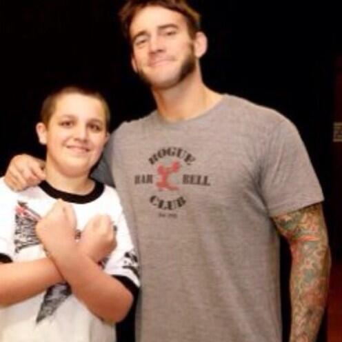 CMPunkHearrt tweet picture
