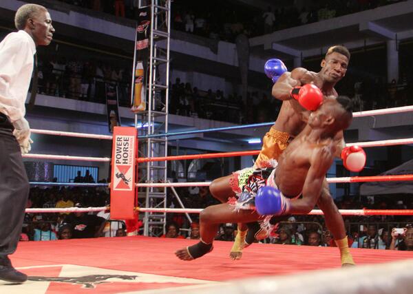 DailyMonitor's tweet photo. #Golola Moses Vs Ronald #Mugula, was the fight choreographed? http://t.co/gzSBhVZY8c