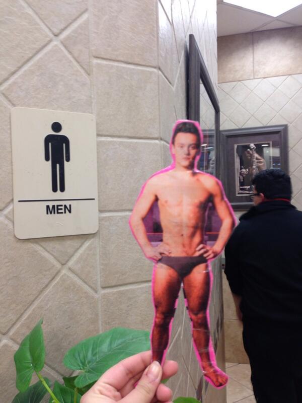 TomDaleyTravels's tweet photo. Stopped at Bucees to take a wee @TomDaley1994 http://t.co/gNspAfn5Sb