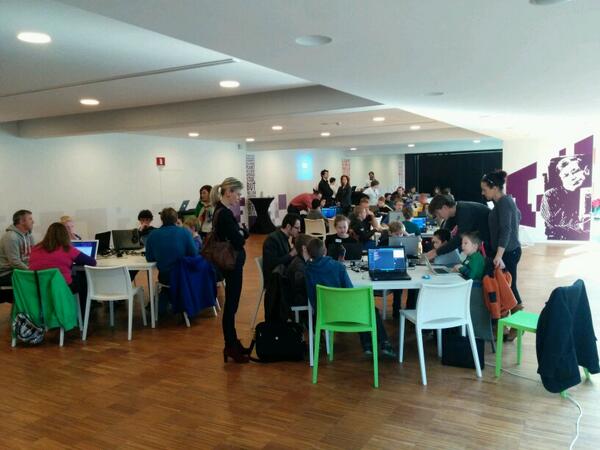 nickvane's tweet image. Onze IT toekomst, awesome! #coderdojobe