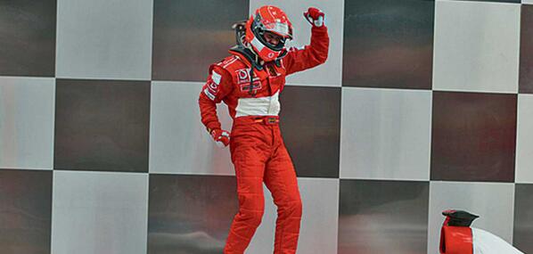 ScuderiaFerrari's tweet photo. #ForzaMichael A message from da Laura Dalcin  http://t.co/jgp1gMni8K http://t.co/QkFhhRXrW7