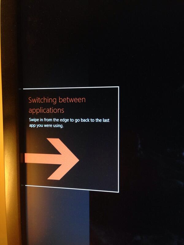 TCatnach's tweet image. Cheers @Windows for this #shitUI that I cannot disable, and can&apos;t do because I don&apos;t have touch screens. #somuchrage