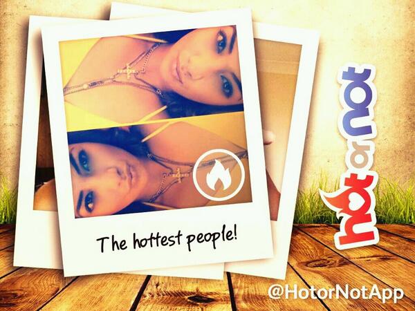 DerynPene's tweet photo. One of the hottest people on #hotornotapp, I can show off about it all week on http://t.co/wL43DgQFcg http://t.co/xHEYFS6zjL