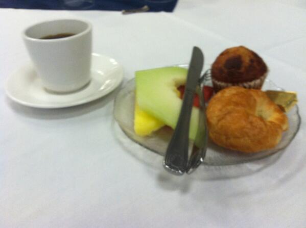 RileyCoogs's tweet photo. Breakfast at #noyce14. Ready to get techie! http://t.co/0Zmc8bTXo4
