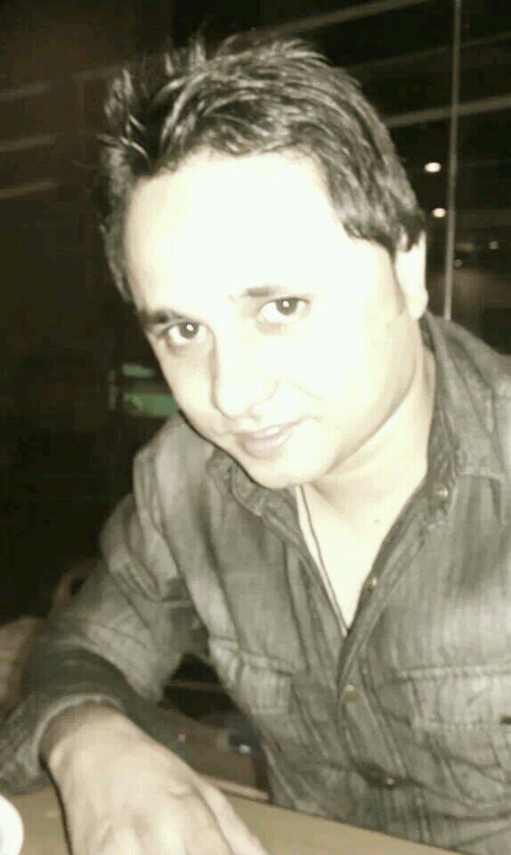 ZeePromo's tweet photo. http://t.co/4wkiAUR0N7