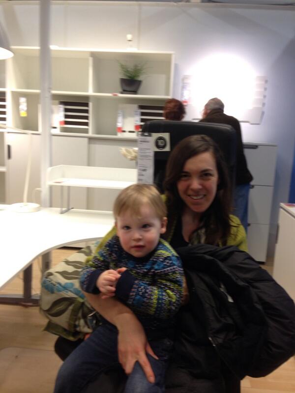 Strollersntails's tweet photo. @IKEA_LongIsland  #ikeapichunt sitting in an office chair! Very comfy http://t.co/7QmEwlsuO3
