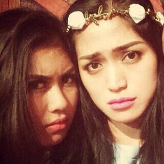 teteh <a href="/RealSyahnazS/">Syahnaz Sadiqah</a> dan kak Jedar <a href="/Jess_iskandar/">Jessica Iskandar</a> ♡