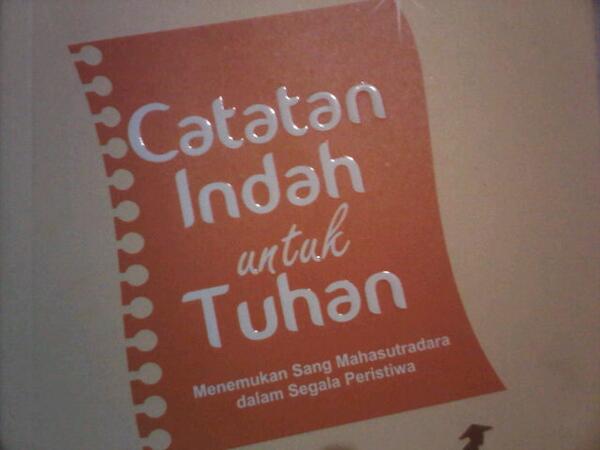 marsconspiracy_'s tweet photo. Keren bukux mz jadi mrsa kecil @Saptuari maksih mz http://t.co/Ab0h1gmI7C
