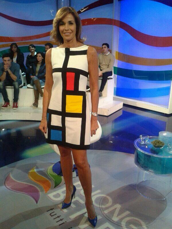 O Xrhsths Cristina Parodi Sto Twitter Ospite A Buongiorno Benessere Rai Uno Con Vestito Mondrian Di Chiaraboni Http T Co Thpmcwmbaf