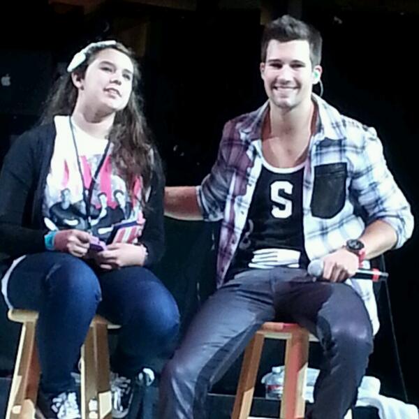 luvscalebmorley's tweet photo. @bigtimerush From San Antonio, AT&T Center @jamesmaslow & my daughter @horanxchanel #BTRtour2014 #BigTimePicture http://t.co/ttdCFMcW4K