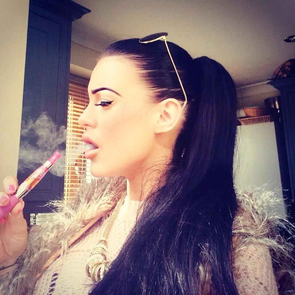 Day 1 of stopping smoking #letsdothis http://t.co/zU3A6DkPBR