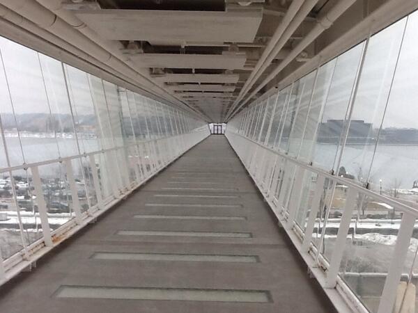 TagAlongBob's tweet photo. #edcampiowa #edcamptagalong Checking out the sky bridge! http://t.co/4WYuDevRx2