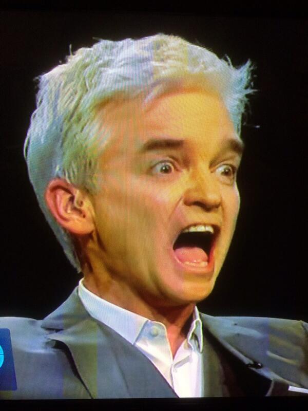 Schofe's tweet photo. my head does NOT look like that! It's your telly!! ;) “@JennachloeX: @Schofe #philsfaces keep calm dude http://t.co/9pLLdiKGtQ”