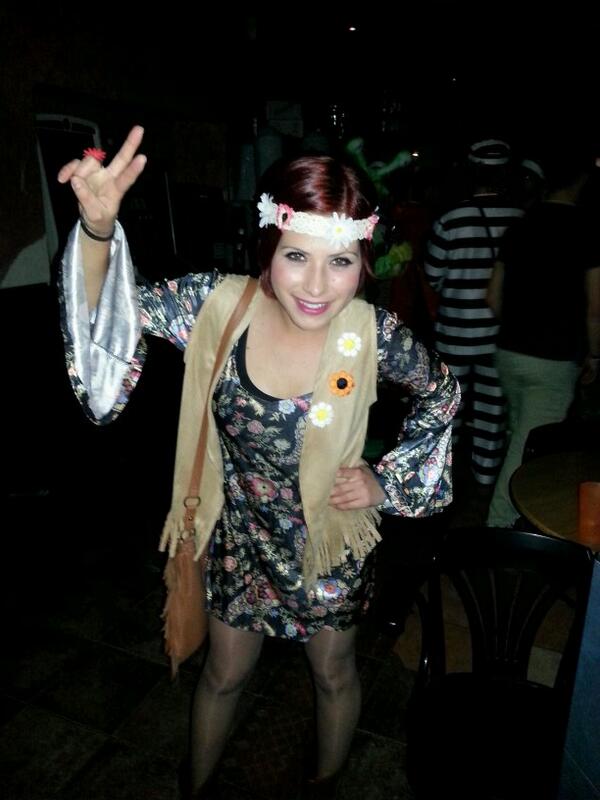 anabelusca20's tweet photo. Ouhhh a trabajar en media hora en @pubescondite http://t.co/og6YsNQx27