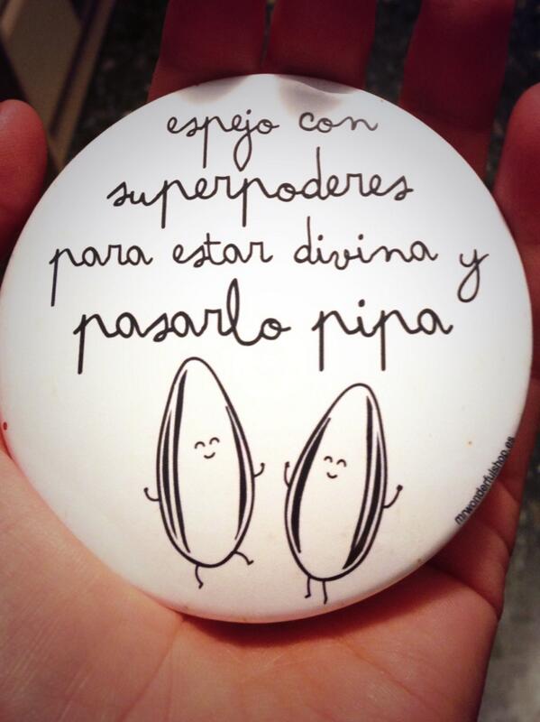 aalba_p's tweet photo. "Un espejo de cristal, y mírate y mírate" :) vamos chicas! @Sargogar @carla_vinu @Lizondis @mrtaVG http://t.co/Y240MkjBVS